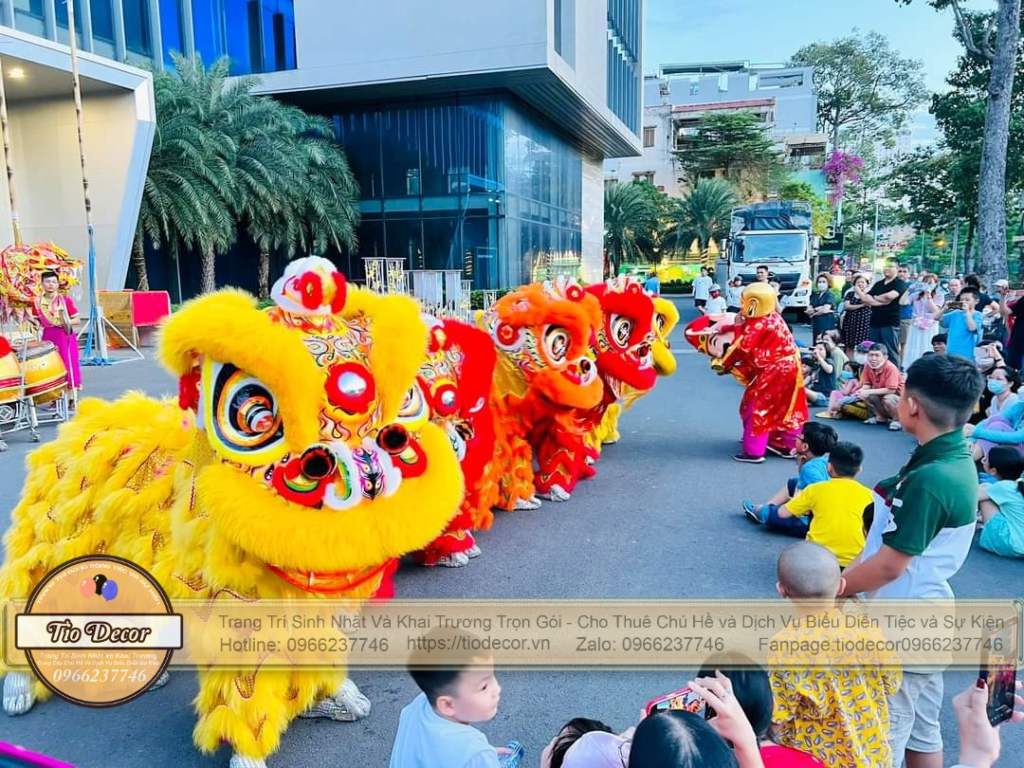 Ảnh cho thuê múa lân khai trương Ảnh cho thuê múa lân khai trương